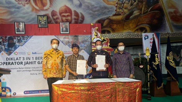 Andi Fahrul Amsal Kembali Buka Latihan Menjahit Warga Lapas di Bali