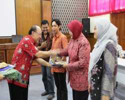 Peserta Terbaik Diklat Sistem Industri II